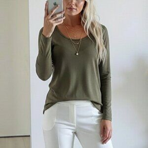 Aritzia Wilfred Free Scoop Neck Long Sleeve Tee